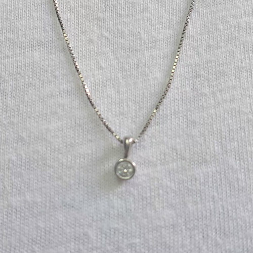 Minimal silver necklace 925 with zircon, like new