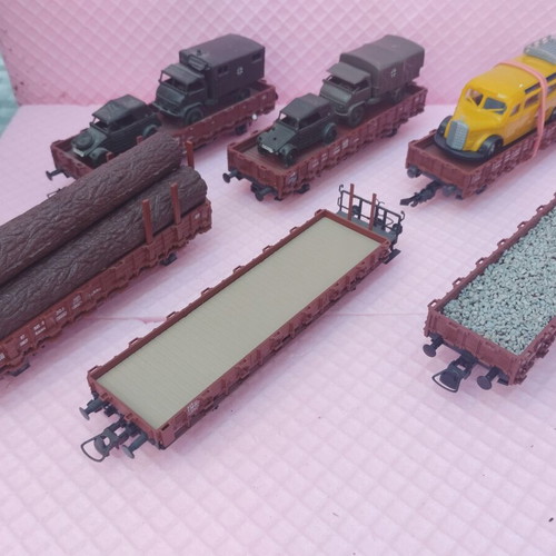 Roco HO Scale Commercial Wagons Like New, Set of 6 for Two-Rail System