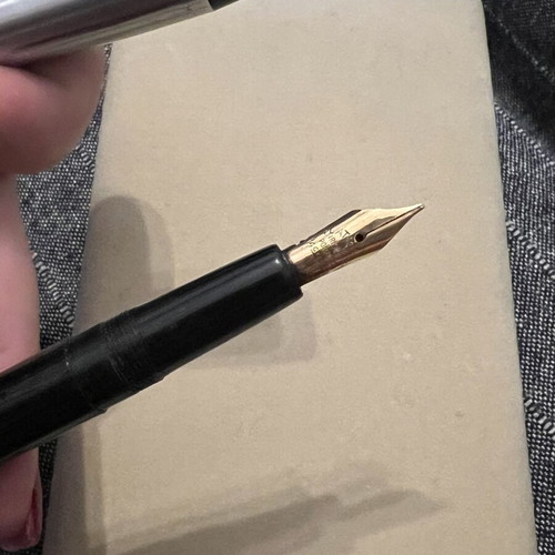 Vintage Parker 45 Classic fountain pen black, like new