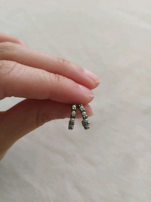 Women's earrings used