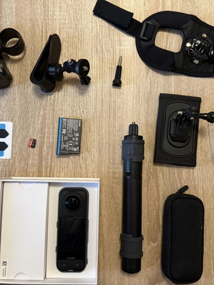 Insta360 X5 πλήρες πακέτο σαν καινούργιο με αξεσουάρ ταξιδιού