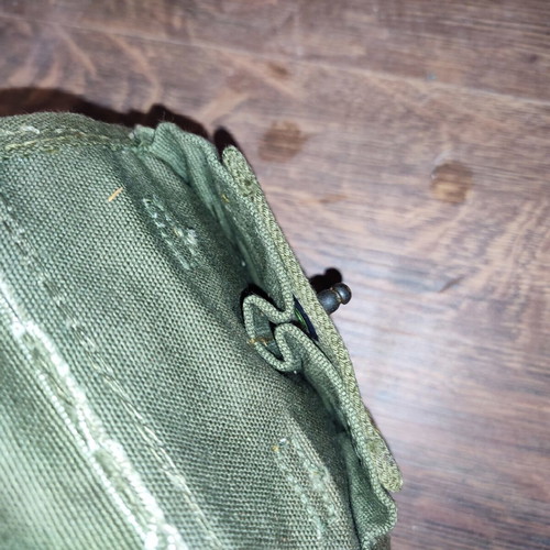 U.S Army 1945 Magazine Pouch used