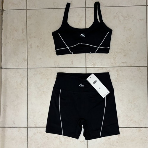 Alo yoga set, black