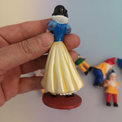Snow White and the Seven Dwarfs figures set, six dwarfs