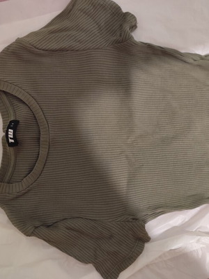 Top S / 36 / 8 like new, grey and green