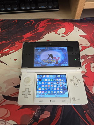 Nintendo 3DS λευκή τσιπαρισμένη φορητή κονσόλα