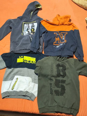 Hoodies used, pack of 4 for 12 years old, multicolor