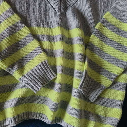 Women's pullover sweater new