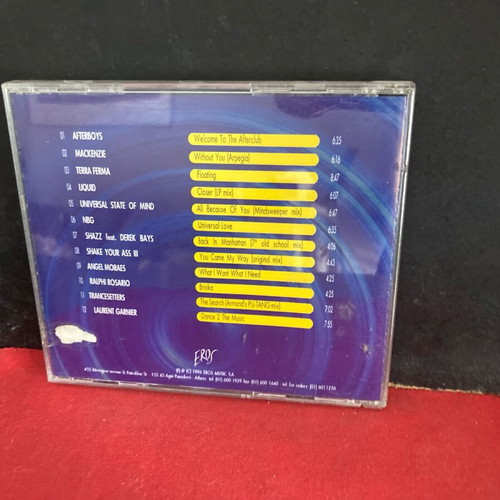 Universal Dance CD used, electronic genre