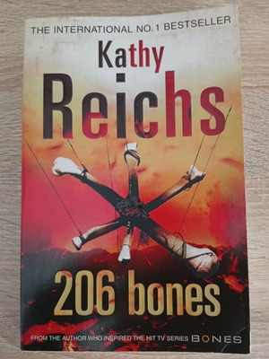 206 Bones Kathy Reichs book used