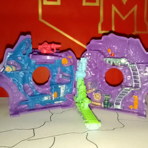 Mighty Max Sinks Nautilus shell only like new