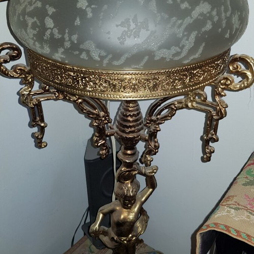 Gilded lamp with figurine vintage, like new