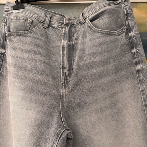 Stradivarius Wide Leg Baggy Jeans size 42 like new, gray