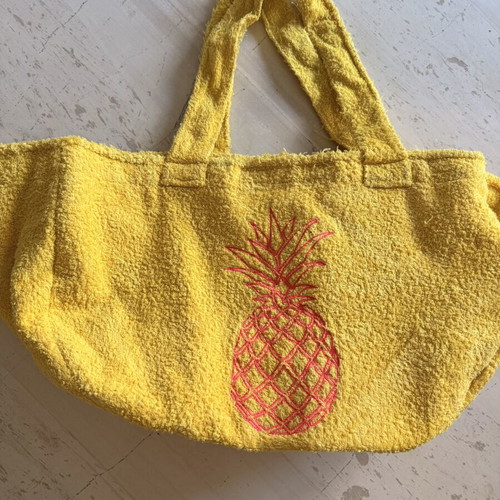 Indiego large yellow terry beach bag like new