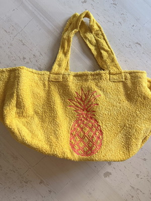 Indiego large yellow terry beach bag like new