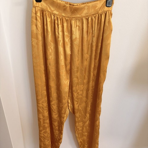 Nidodileda pants like new, satin gold, size M