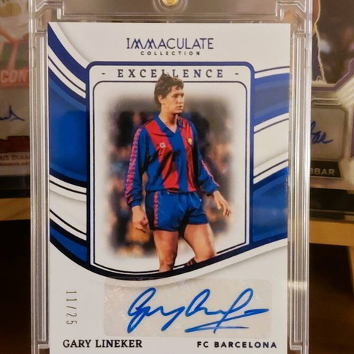 Gary Lineker 2023-24 Barcelona 11/25 Autograph Panini Immaculate Collection Excellence card