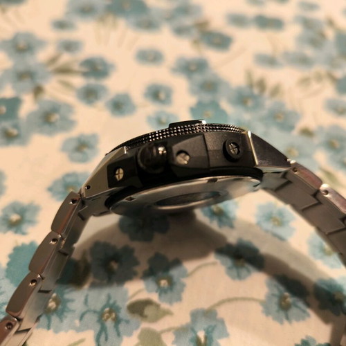 Seiko 5 Sport SKZ229K1 automatic men's watch like new