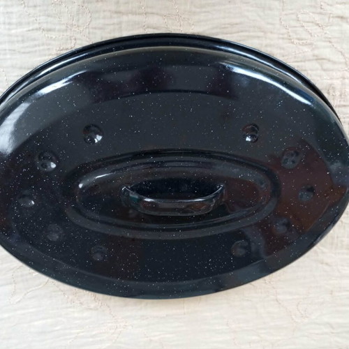 Enamel Roasting Pan like new with lid, 30 cm length