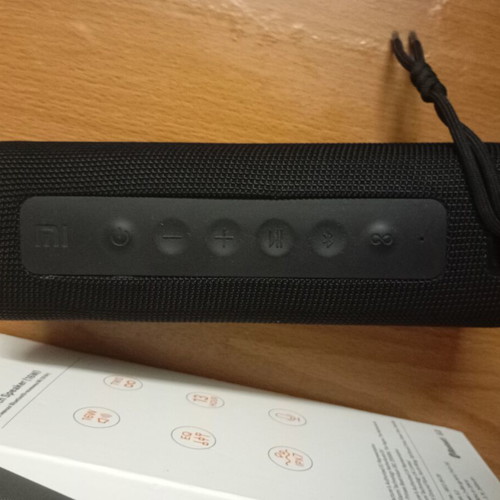 Mi Bluetooth speaker 16 watt like new