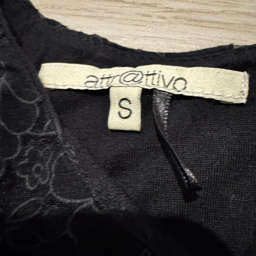 Attrattivo top new, size S, black