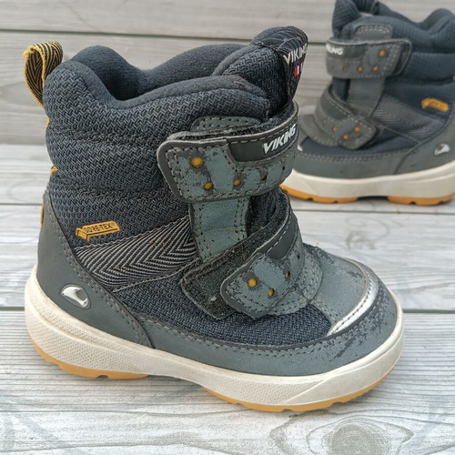 Viking Gore Tex Kids Boots size 22 like new