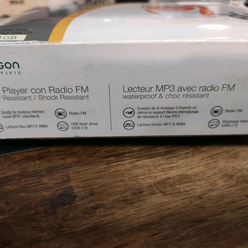 Oregon mp3player with built-in radio like new