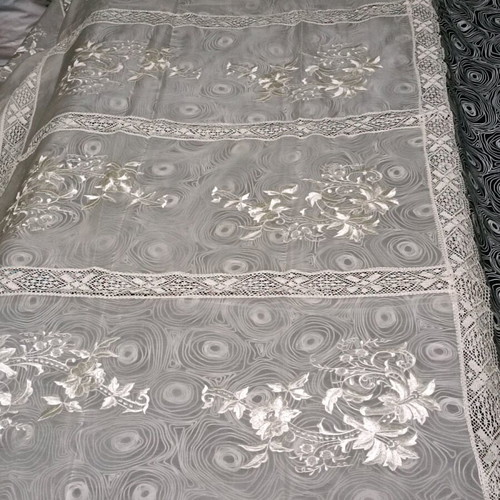 Tablecloth with lace like new 190 × 240 cm
