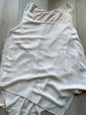 Women's top like new, white and beige, unique back