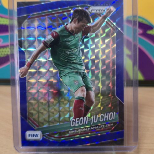 Geon-Ju Choi Panini Prizm card like new