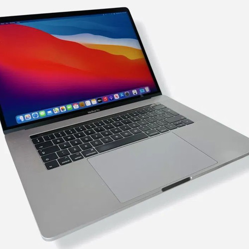 Apple MacBook Pro 15" 2019 i7 2.6GHz 32GB RAM 1TB SSD Radeon Pro 555X like new