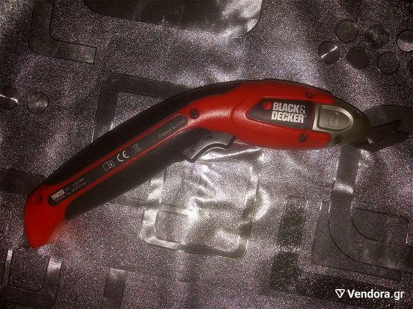 Black & Decker SZ360 3.6-Volt NiCad Cordless Power Scissors
