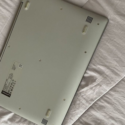 Lenovo Ideapad S130-14IGM laptop used, 14'' HD, Intel Celeron, 4GB RAM