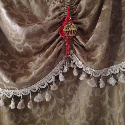 Jacquard curtain set with valance brown-gray, like new