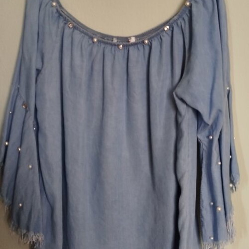 Jean blouse with crystals and pearls like new, size M