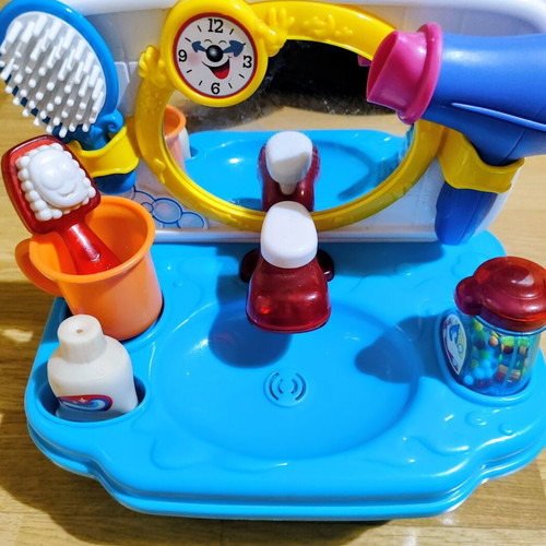 Interactive Educational Bath Toy Set like new