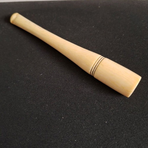 Price drop now! Collectible vintage cigarette pipes from the 1950s-60s.