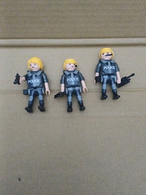 Playmobil φιγούρες 3 αστυνομικοί με όπλα σαν καινούργιο