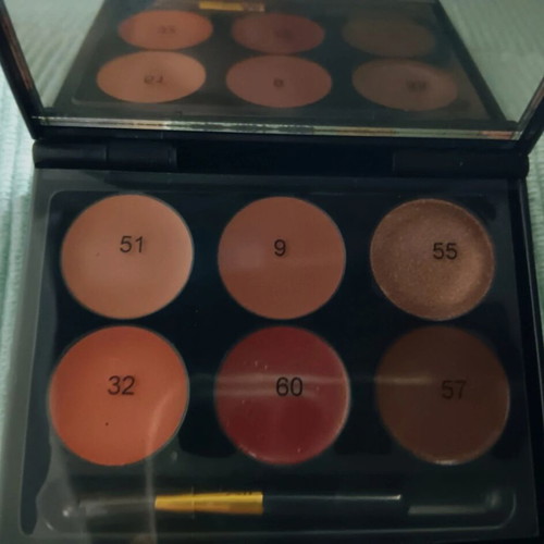 Lipstick palettes new from Make Up Studio and L.A Angel pack