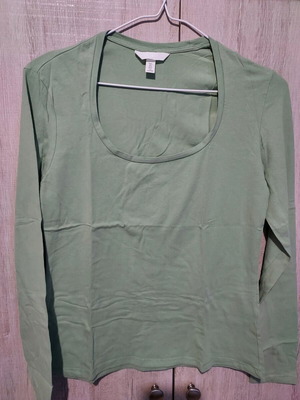 H&M blouse like new, thin fitted, size L, green