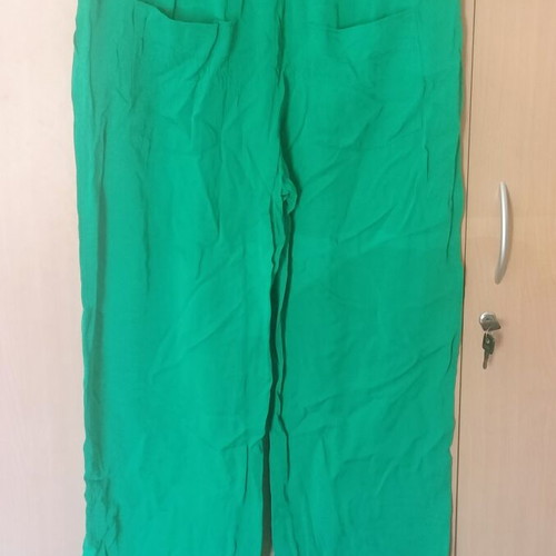 Zara pants like new, size large, green