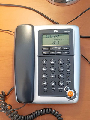 IQ DT-840CID Corded Phone with Screen and Caller ID used