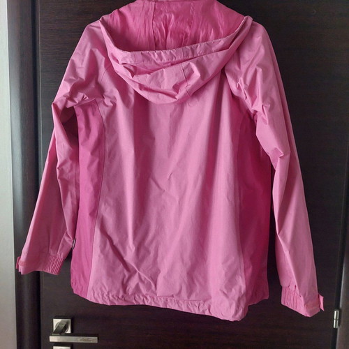 Waterproof and windproof pink jacket like new
