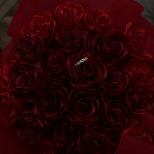 Flowers new with ribbon