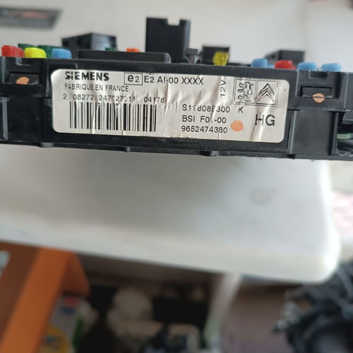 Fuse box for Citroen C2 '03-'08 used, code 9652474380