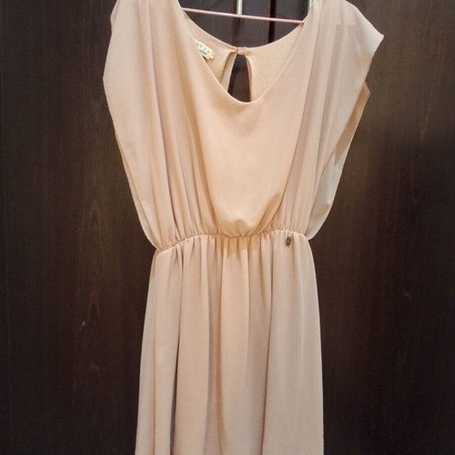 Lynne short beige dress with lining, elastic