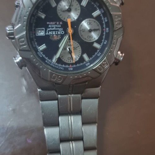 Orient titanium chronograph like new, gray and blue