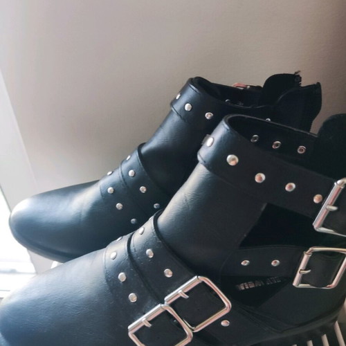 Tally Weijl ankle boots size 37 like new, black