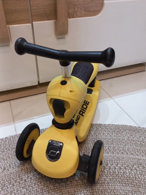 Scoot and Ride Kick Scooter used, adjustable height for 15 months to 5 years