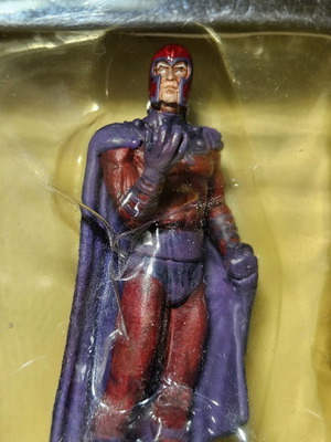 Συλλεκτική μεταλλική φιγούρα Magneto από Classic Marvel Figurine Collection